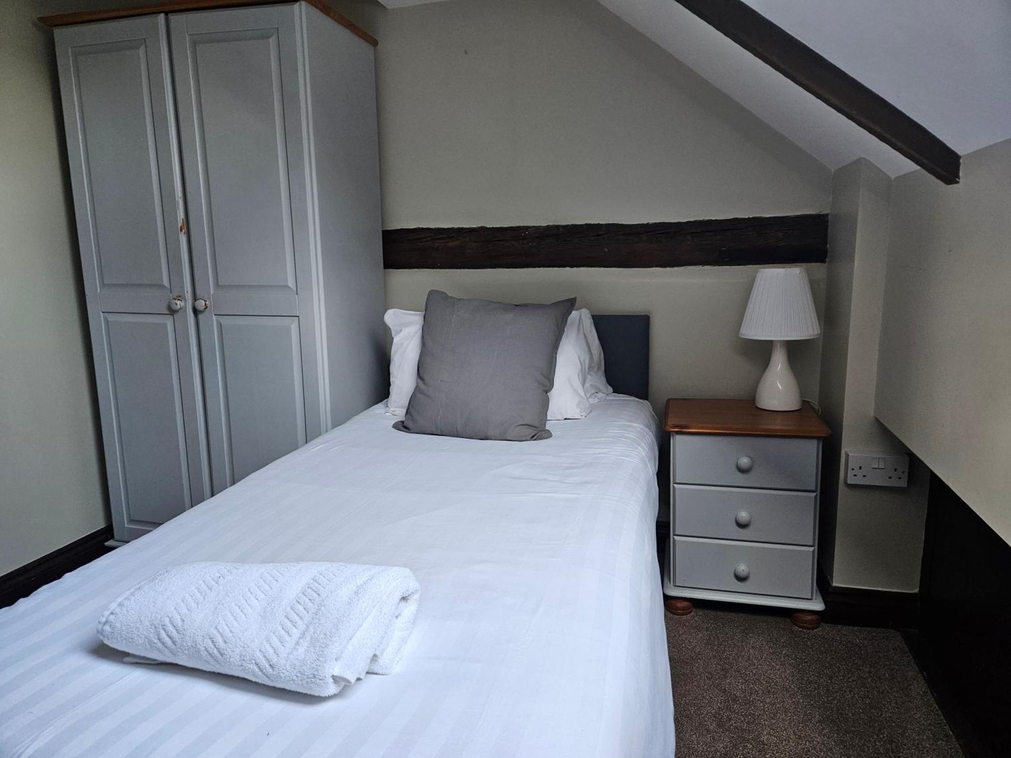 The Swan Inn Hilborough 외부 사진