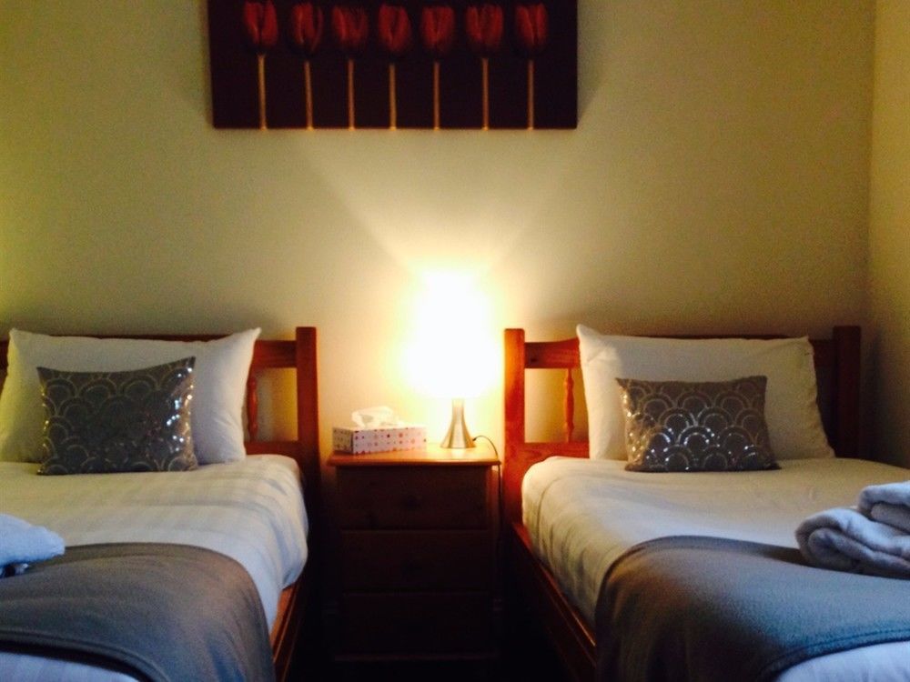 The Swan Inn Hilborough 외부 사진